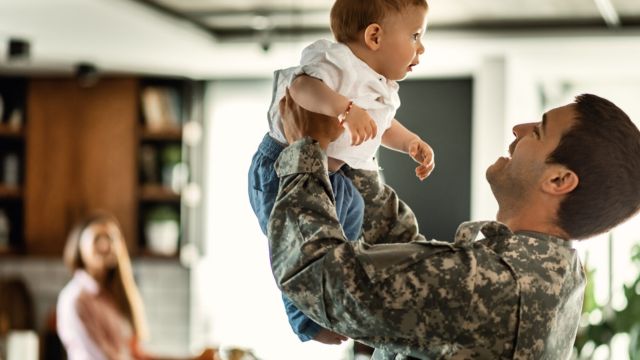 Active-duty Military Members Can Get a Discount From AT&T